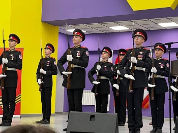 Великое прошлое и героическое настоящее России