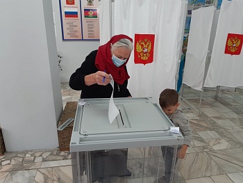 На десять утра в Каневском районе явка избирателей составила больше 64 процентов