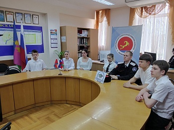 Четвертое лекционное занятие в Молодежной школе правовой и политической культуры.