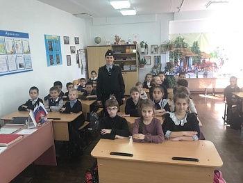 Юным красногвардейским пешеходам рассказали о ПДД