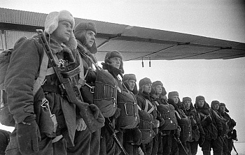 ОСВОБОЖДЕНИЕ КАНЕВСКОГО РАЙОНА. ФОТОЛЕТОПИСЬ ГЕРОЕВ-ОСВОБОДИТЕЛЕЙ