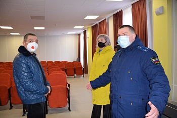 Насколько готовы блок начальной школы и центр единоборств проверили Елена Тыщенко и Артем Шаблов