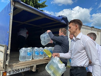 Очередную партию гуманитарной помощи собрали в Каневском аграрно-технологическом колледже