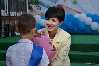 Последний звонок прозвенел и для учащихся 2-й школы