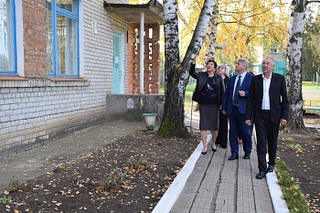Жители станицы Александровской и поселка Красногвардеец побывали на приеме у главы района