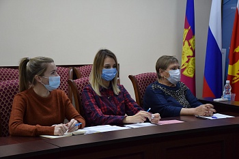 В райадминистрации провели совещание о проведении работ по выявлению правообладателей ранее учтенных объектов недвижимости
