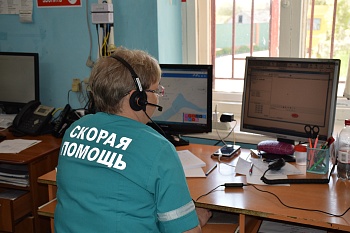 Поздравление с профессиональным праздником работников службы скорой медицинской помощи от главы района Александра Герасименко