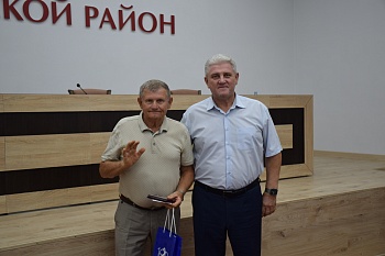 В администрации района чествовали председателей участковых избирательных комиссий