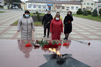 В Каневском районе почтили память неизвестных солдат