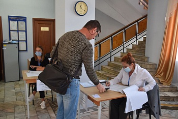 На всех участках строго соблюдаются меры санитарной безопасности