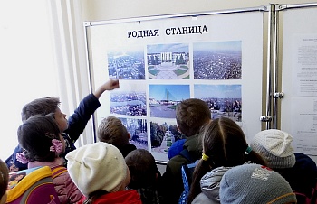День открытых дверей и классный час провели каневские архивисты для школьников
