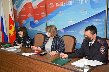 Восемь административных материалов рассмотрели на заседании комиссии по делам несовершеннолетних