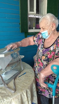 Голосование на дому – просто и безопасно