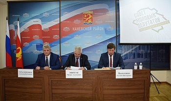 Глава района встретился с молодыми депутатами нового созыва