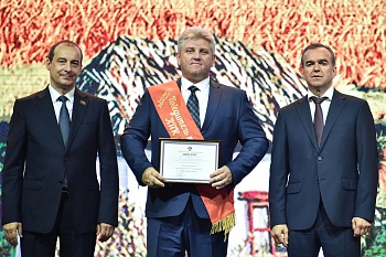 Каневчане снова в лидерах по итогам жатвы 2019 года