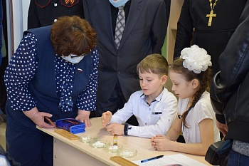 Новая школа станицы Каневской распахнула двери для учащихся и педагогов