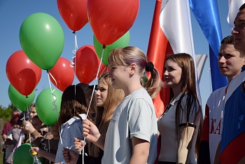В Стародеревянковском поселении состоялось торжественное открытие нового пляжа