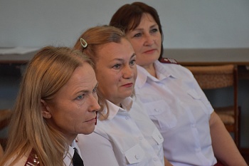 Работников санитарно-эпидемиологической службы Каневского района поздравили с профессиональным праздником 