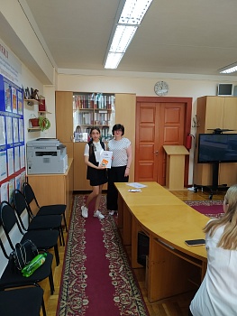 Слушатели «Молодежной школы правовой и политической культуры» Каневского района получили сертификаты