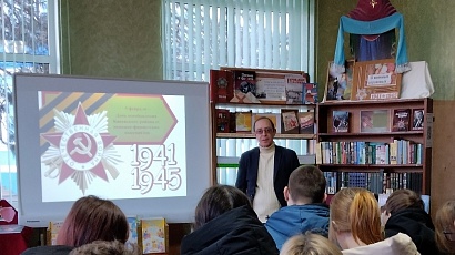 Лекция в библиотеке храма 2