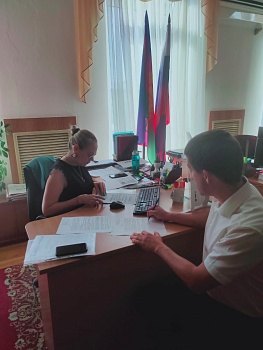 ТИК Каневская приняла документы на выдвижение и регистрацию от кандидата Рокотянского А.С.