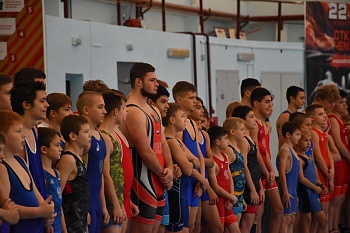 В спорткомплексе «Юность» впервые провели турнир по вольной борьбе, посвященный памяти Ивана Павловича Квитко