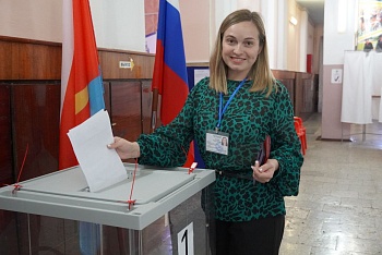 Сотрудники ОДМ проголосовали на выборах губернатора Краснодарского края и райсовета депутатов