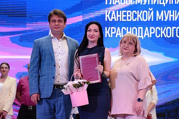 Медработников района поздравили с наступающим праздником