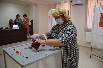 Голосование по внесению поправок в Конституцию РФ в Каневском районе состоялось