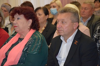 Депутат Заксобрания края Владимир Лыбанев посетил с рабочим визитом Каневской район