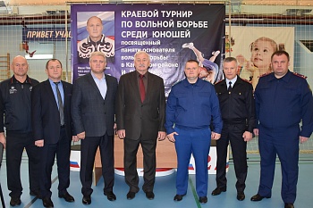 В спорткомплексе «Юность» впервые провели турнир по вольной борьбе, посвященный памяти Ивана Павловича Квитко