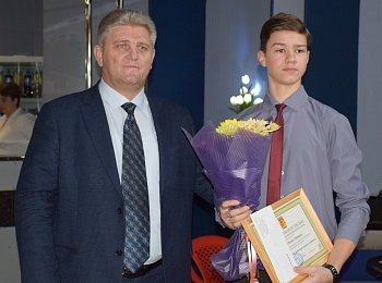 Люди, любящие жизнь, получили награды от главы района Александра Герасименко