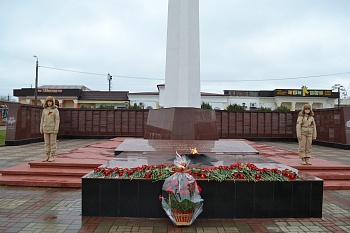 Никогда не забудут живые…