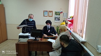 Общественник провел проверку качества предоставления государственных услуг населению в отделе по вопросам миграции