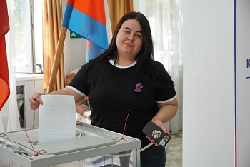 Сотрудники ОДМ проголосовали на выборах губернатора Краснодарского края и райсовета депутатов