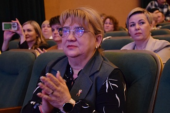 В Каневском РДК торжественно отметили День работника культуры