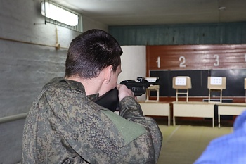 Во второй школе провели соревнования по стрельбе из пневматической винтовки