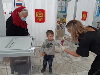 На десять утра в Каневском районе явка избирателей составила больше 64 процентов