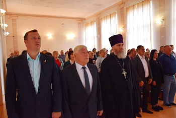 Андрей Чернушевич вступил в должность главы Новоминского поселения
