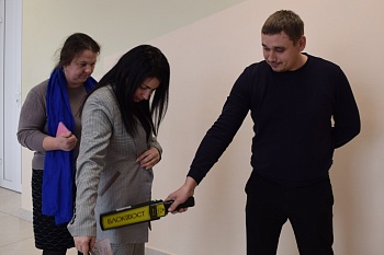 Родители каневских выпускников попробовали свои силы в сдаче ЕГЭ