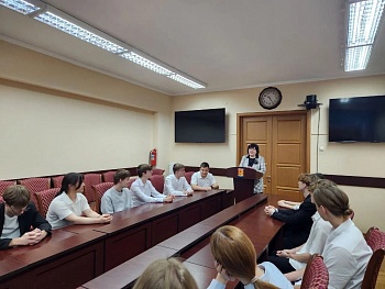 Образовательная встреча «Мы молодые нам выбирать» 