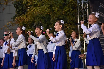 Не найти в России благодатней края!.. 