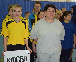 По итогам первого дня соревнований в спартакиаде муниципальных служащих лидирует команда «КРОСС»