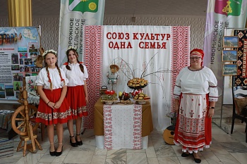 В муниципалитете прошёл фестиваль «Калейдоскоп народов Каневского района»