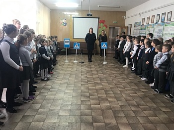 Дорожные полицейские провели уроки безопасности для юных каневчан